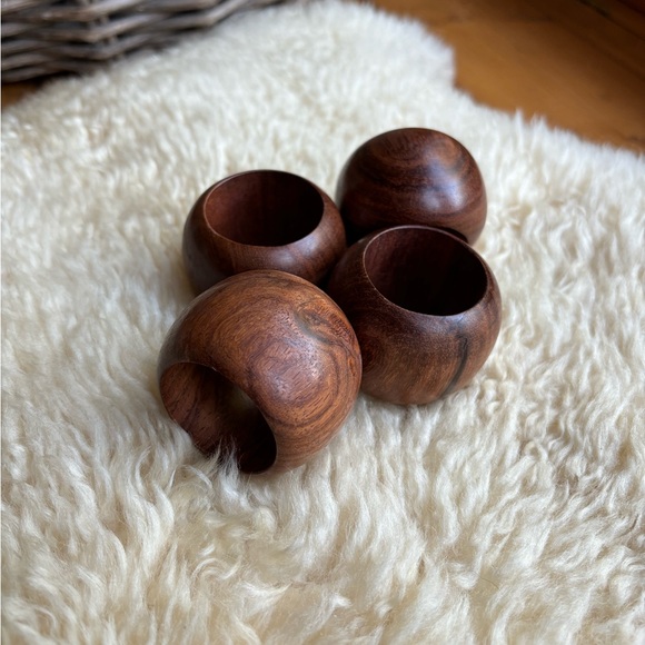 Vintage Wooden Napkin Rings - Picture 1 of 4